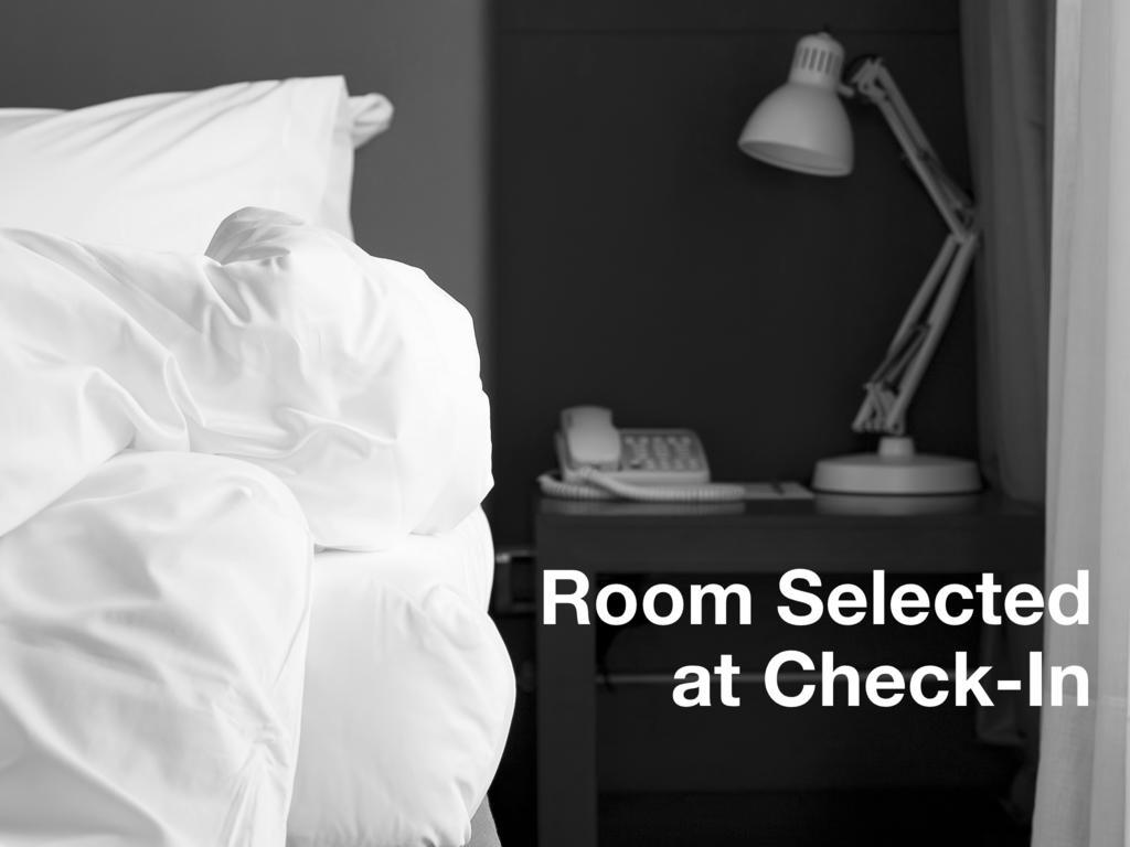 Fersal Hotel Makati Avenue Makati City Room photo